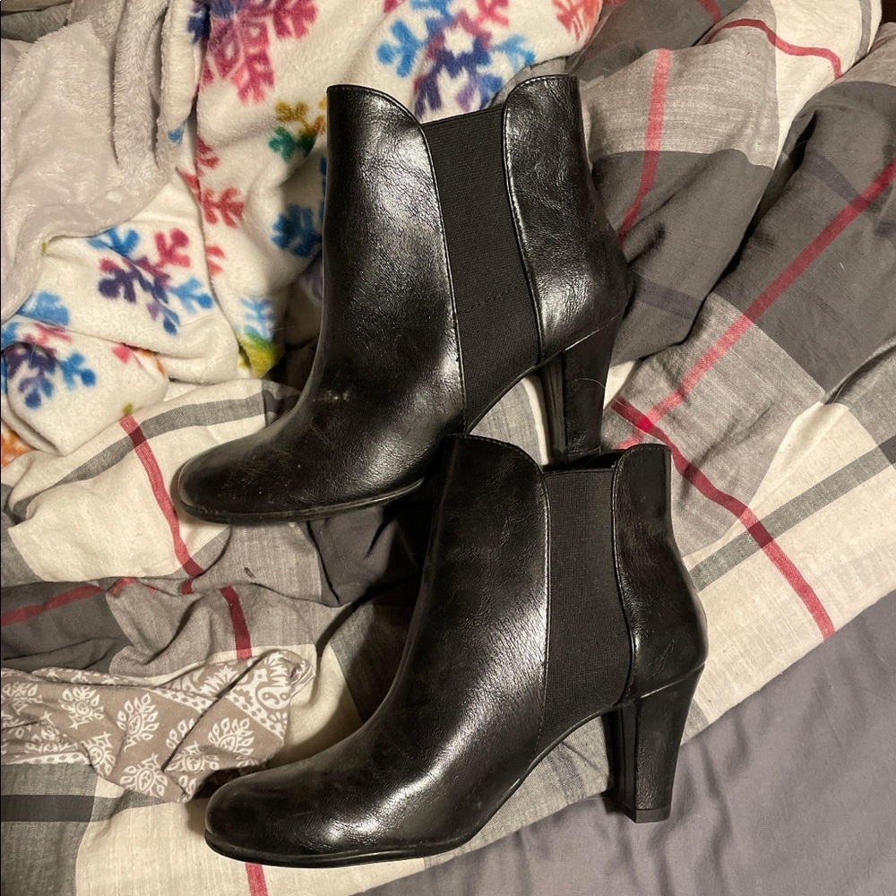 Black heeled booties